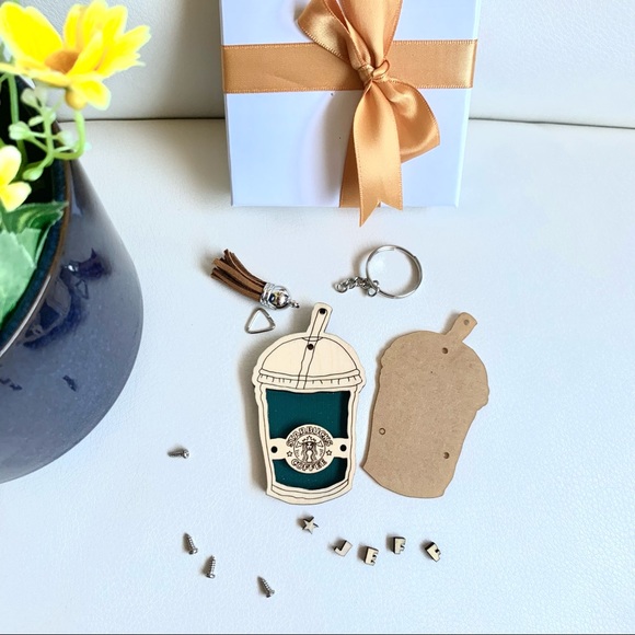 ⭐️bucks Personalized Wooden 3D Magnet/Keychain - Picture 4 of 9